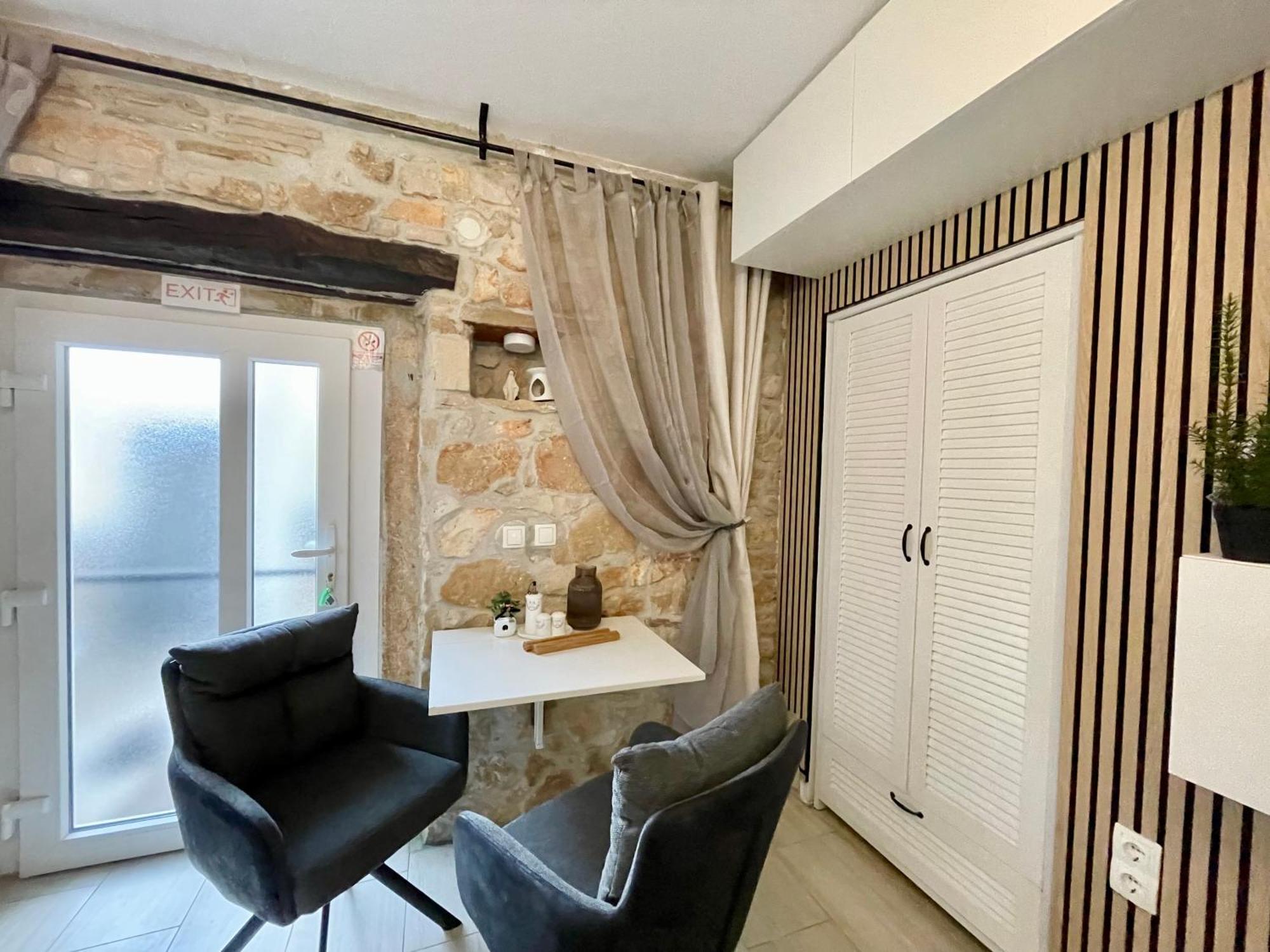 Villa Amore Radini Istrian Romantic Studio With Private Parking And Terrace Brtonigla Kültér fotó